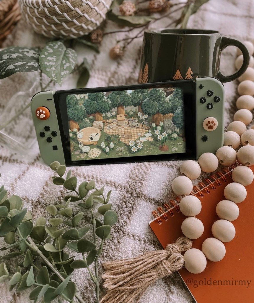 goldenmirmy on youtube and instagram